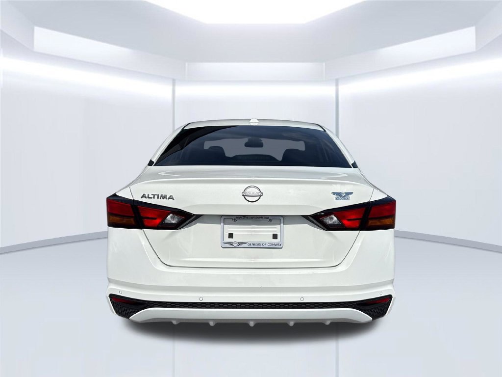 Used 2025 Nissan Altima 2.5 SV FWD image 5