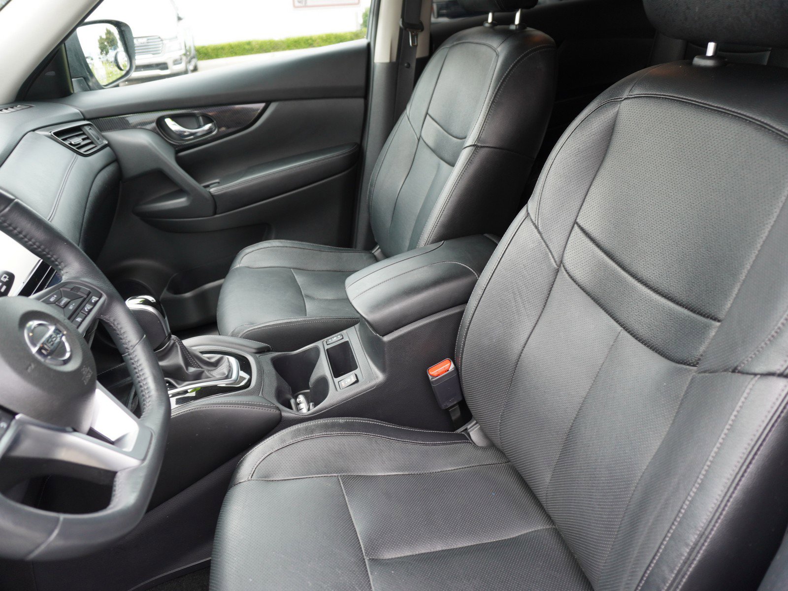 Used 2017 Nissan Rogue SL w/ SL Premium Package FWD image 21