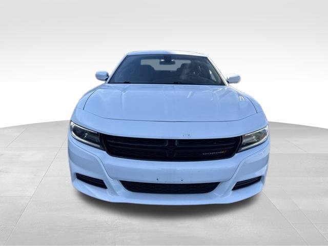 Used 2019 Dodge Charger SXT RWD image 3
