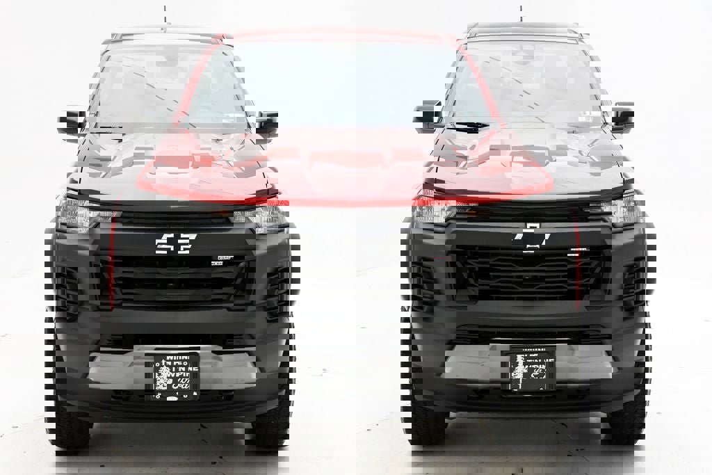 Used 2024 Chevrolet Colorado Trail Boss w/ Technology Package image 5