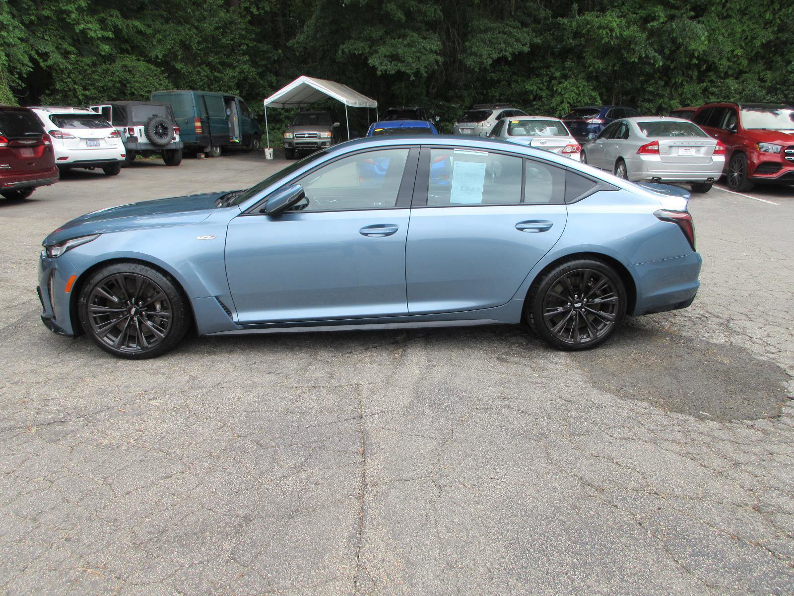 Used 2023 Cadillac CT5 V Blackwing RWD image 2