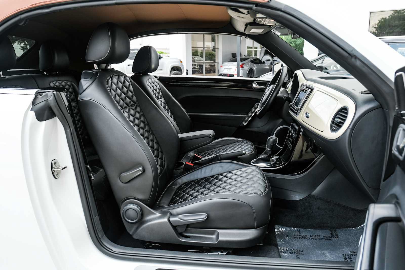 Used 2019 Volkswagen Beetle 2.0T Final Edition SEL FWD image 33