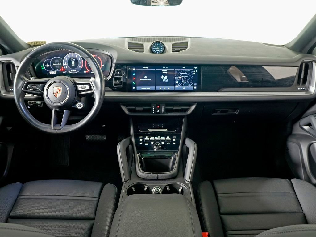 Certified 2024 Porsche Cayenne Coupe AWD/4WD image 19