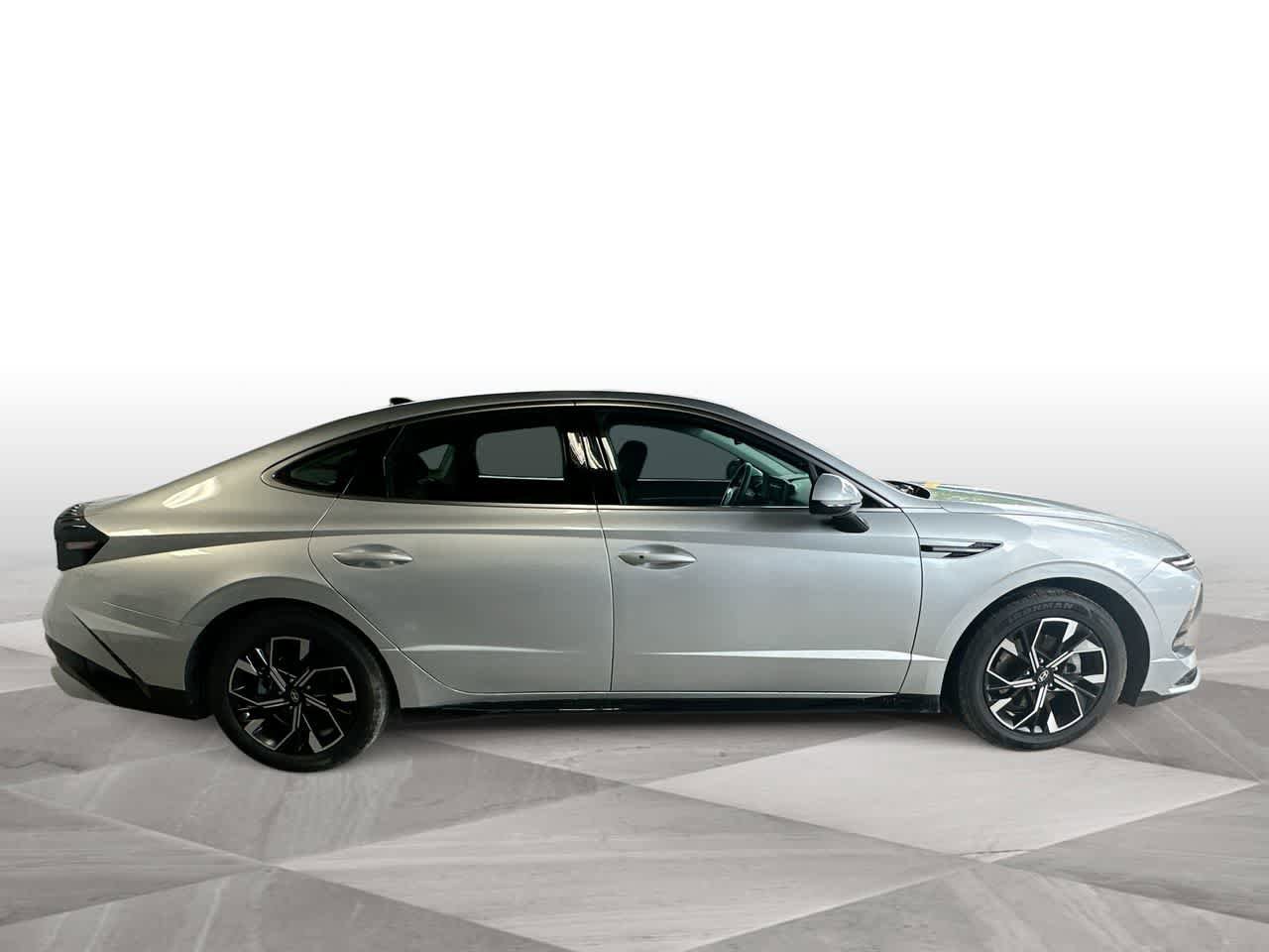Used 2025 Hyundai Sonata SEL FWD image 9