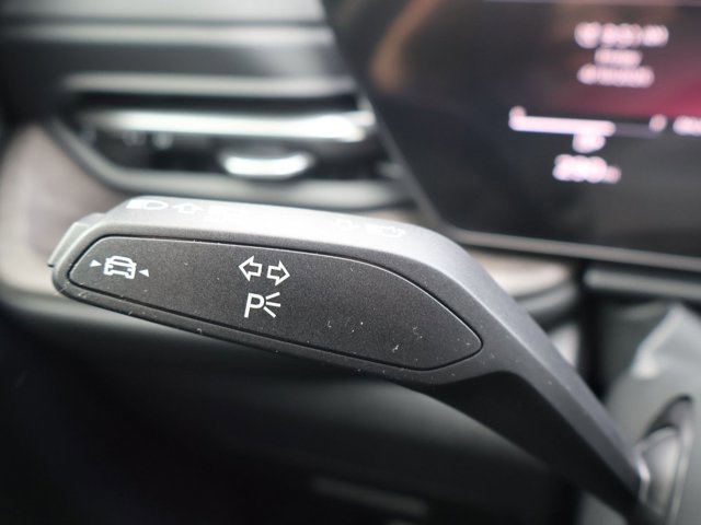 Used 2025 Audi Q5 Premium w/ Convenience Package image 14