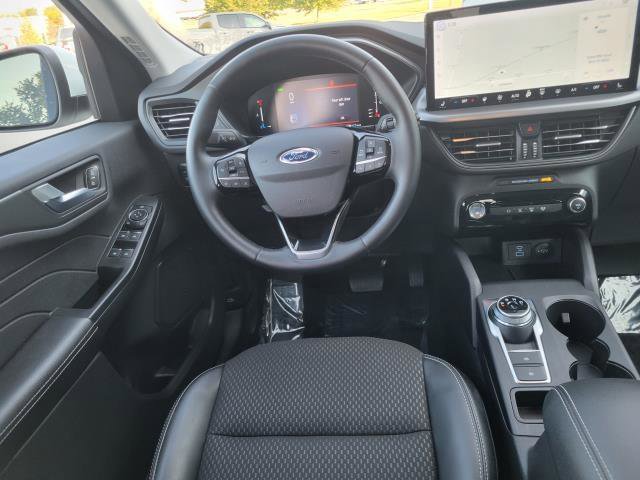 Used 2023 Ford Escape SE image 14