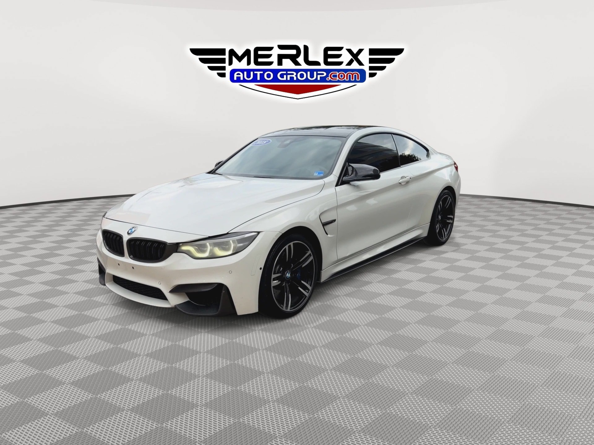 Used 2018 BMW M4 Coupe w/ Ultimate Package RWD image 4