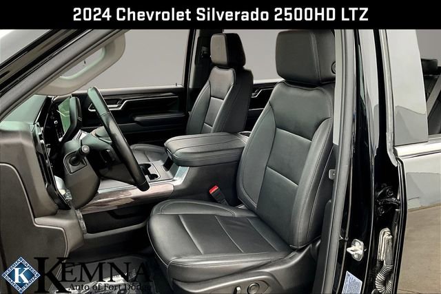 Used 2024 Chevrolet Silverado 2500 LTZ w/ LTZ Premium Package image 27