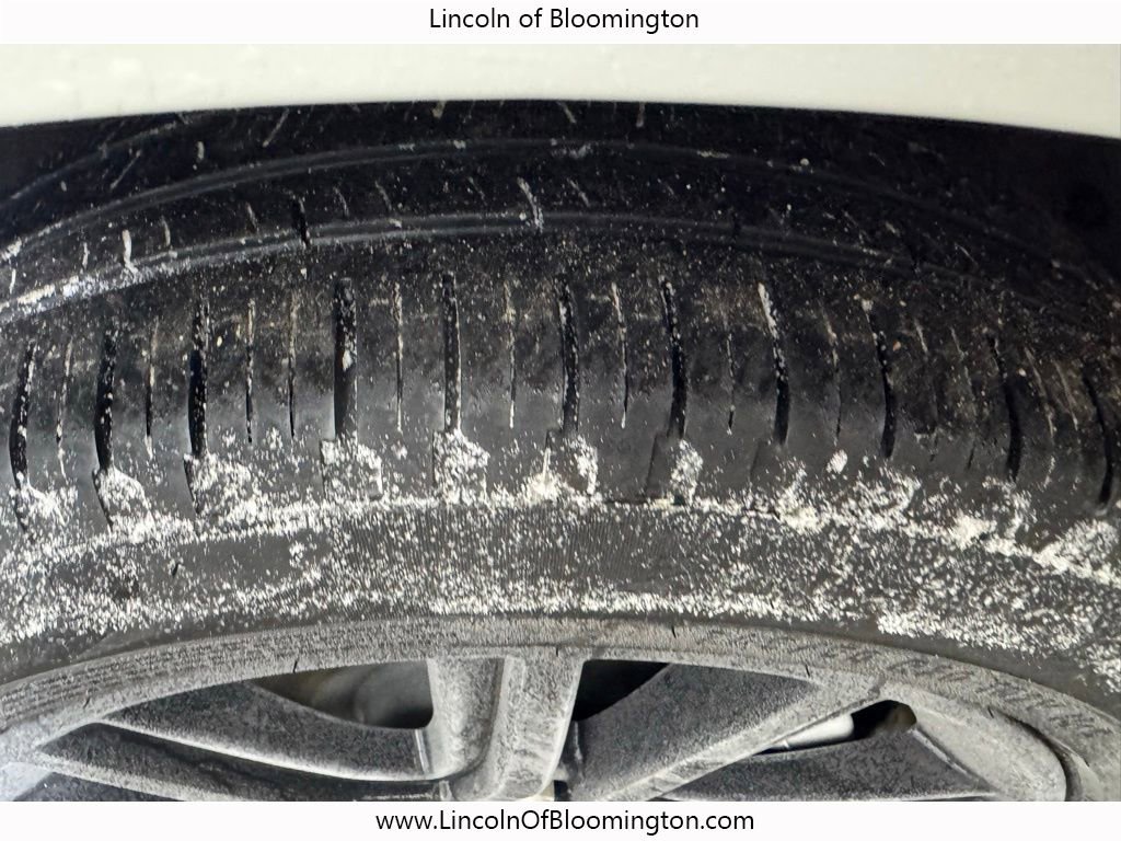 Used 2024 Ford Edge ST-Line image 16