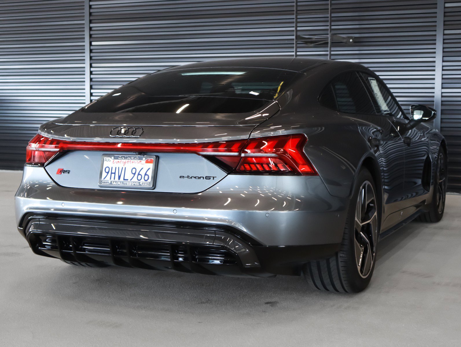 Used 2023 Audi RS e-tron GT w/ Carbon Performance Package image 15