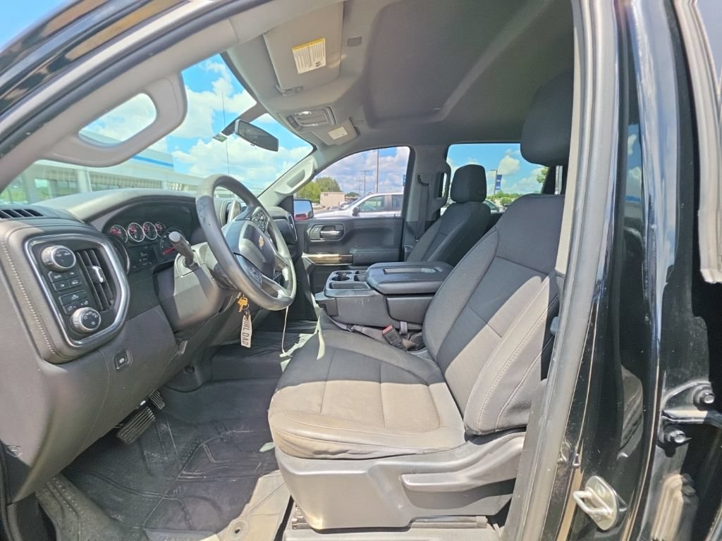 Used 2020 Chevrolet Silverado 1500 LT AWD/4WD image 11