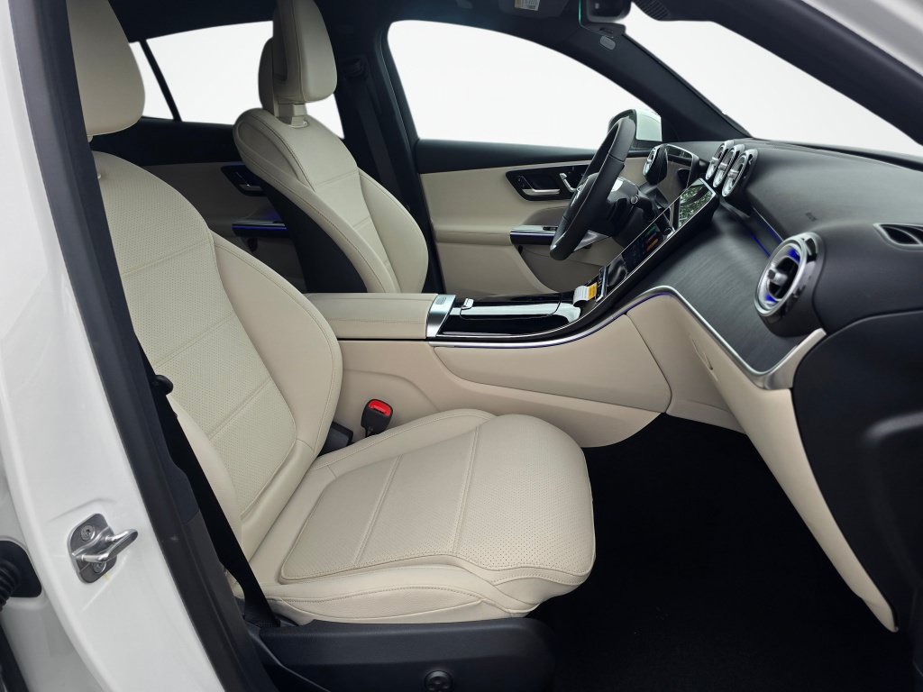 New 2026 Mercedes-Benz GLC 300 4MATIC image 24