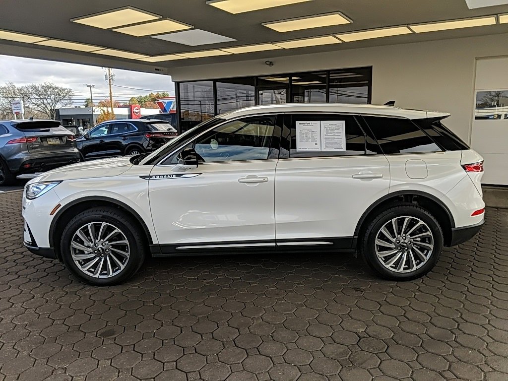 Used 2024 Lincoln Corsair Reserve w/ Equipment Group 201A image 8