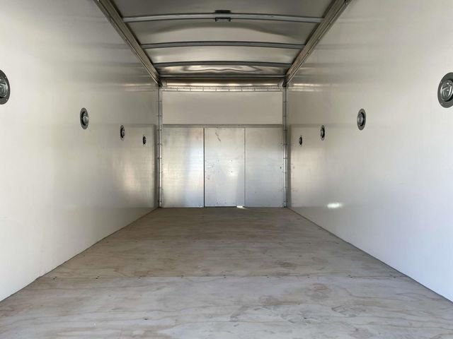 New 2023 Ford E-Transit image 24