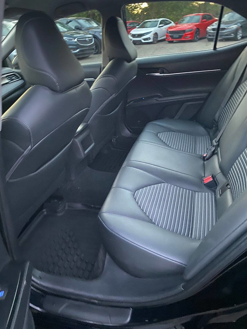 Used 2019 Toyota Camry SE image 16