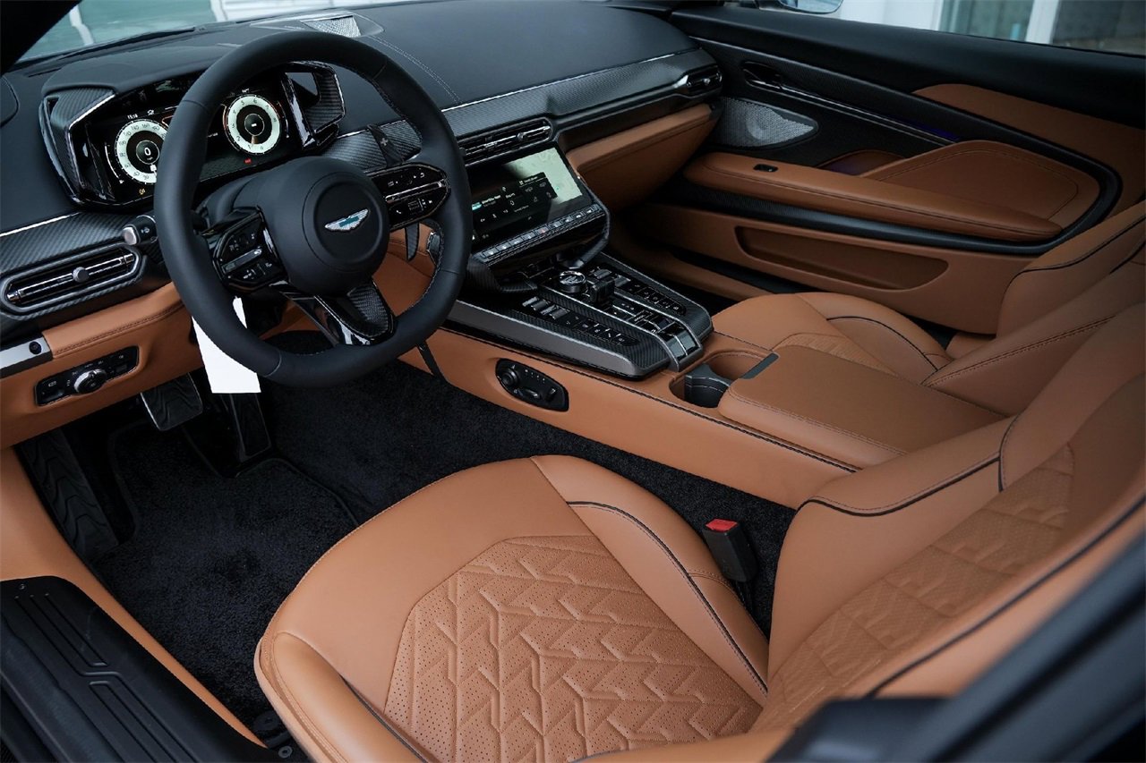 New 2026 Aston Martin Vanquish Convertible image 17