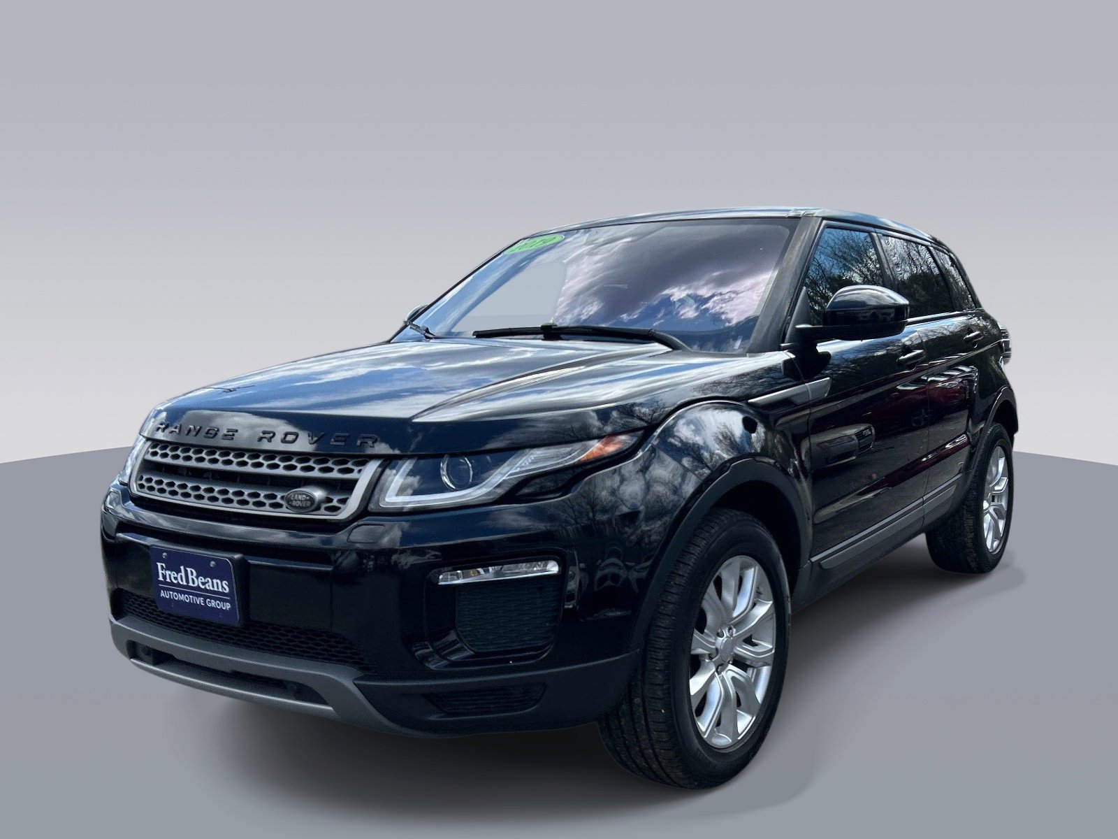 Used 2019 Land Rover Range Rover Evoque SE AWD/4WD image 7