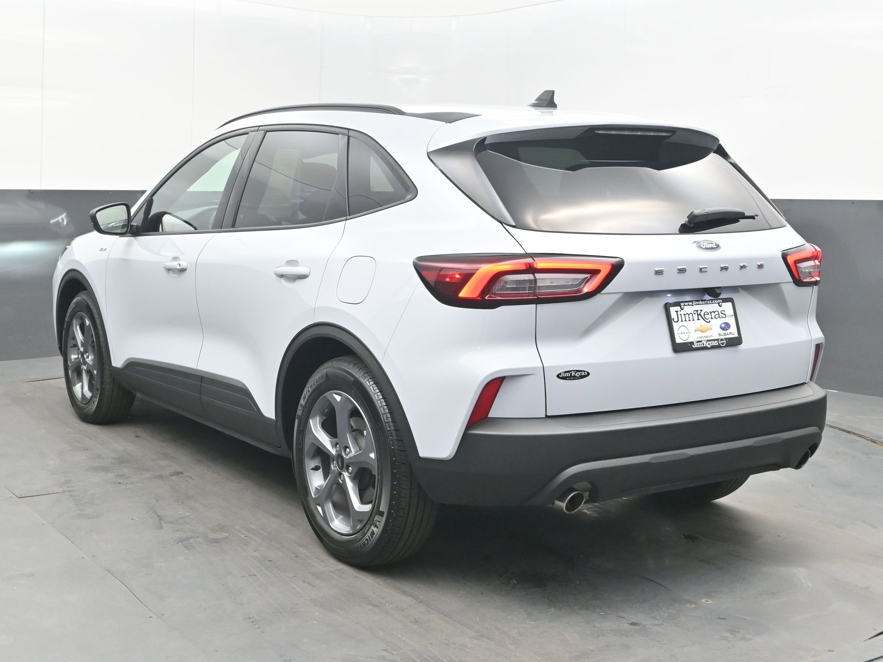 Used 2025 Ford Escape ST-Line image 6