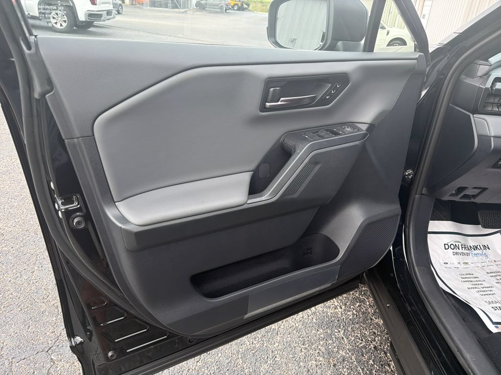 New 2026 Toyota RAV4 XSE AWD/4WD image 10