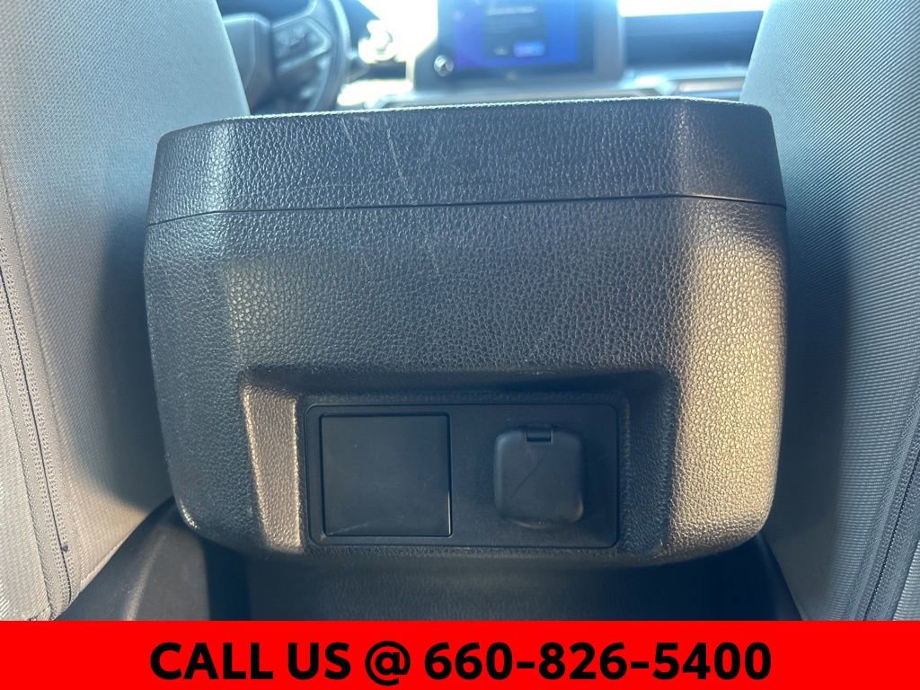 Certified 2025 Toyota Tacoma SR5 image 9