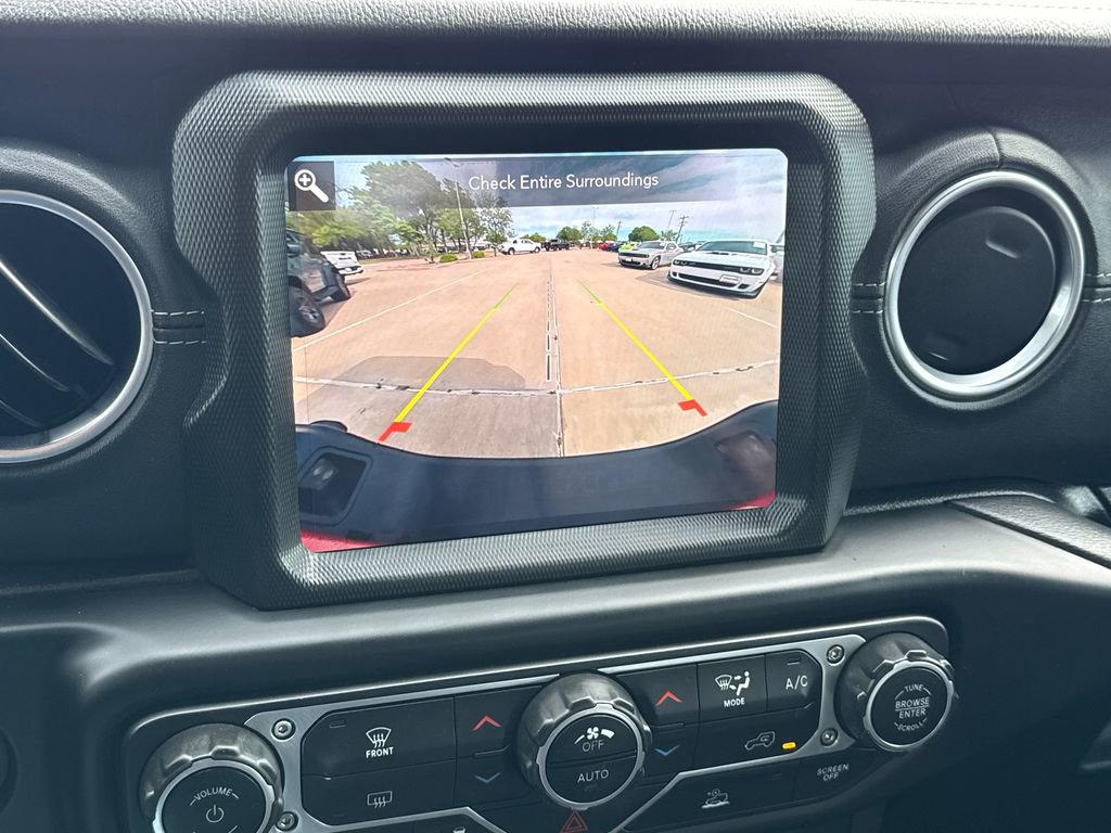 Used 2022 Jeep Gladiator Overland w/ Popular Equipment Package AWD/4WD image 26