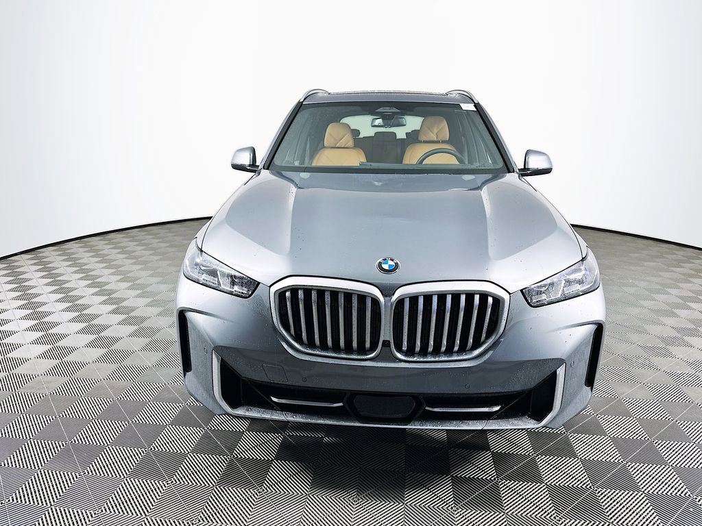 Used 2026 BMW X5 xDrive40i w/ Climate Comfort Package image 3