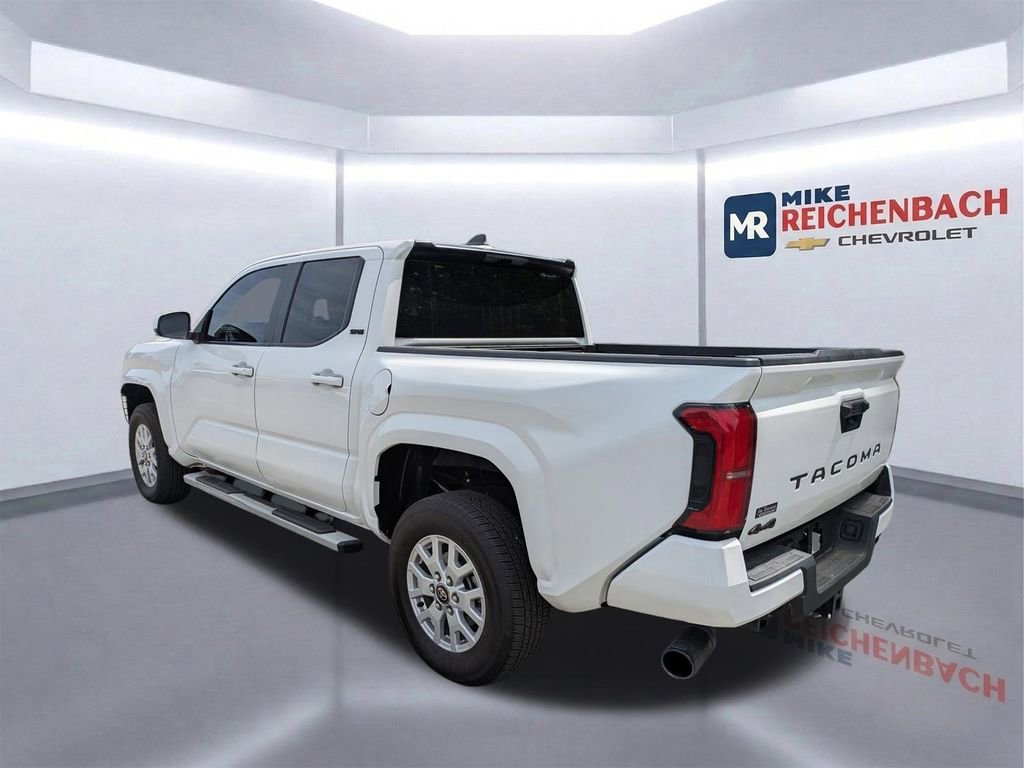 Used 2025 Toyota Tacoma SR5 AWD/4WD image 6