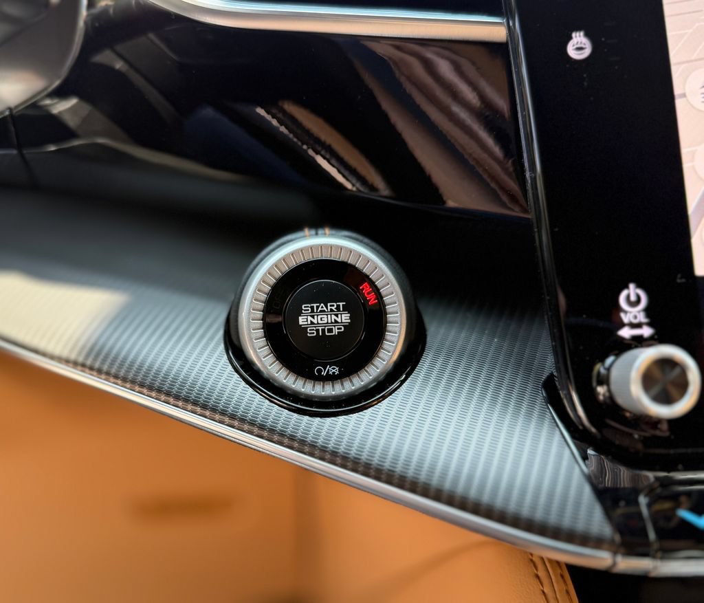 New 2026 Jeep Grand Wagoneer Summit AWD/4WD image 11