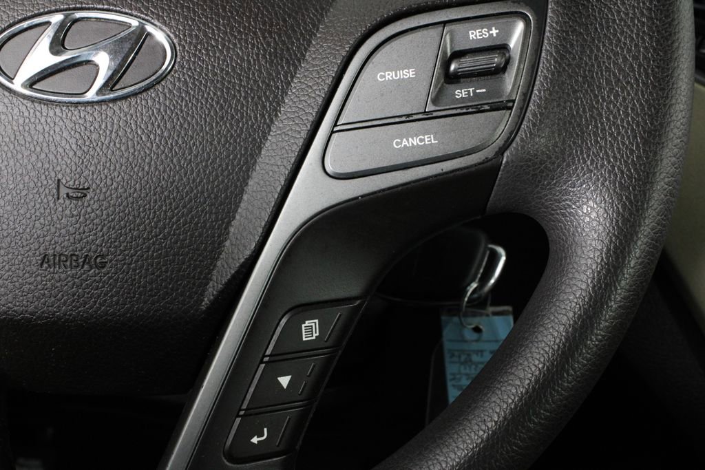 Used 2017 Hyundai Santa Fe Sport image 24