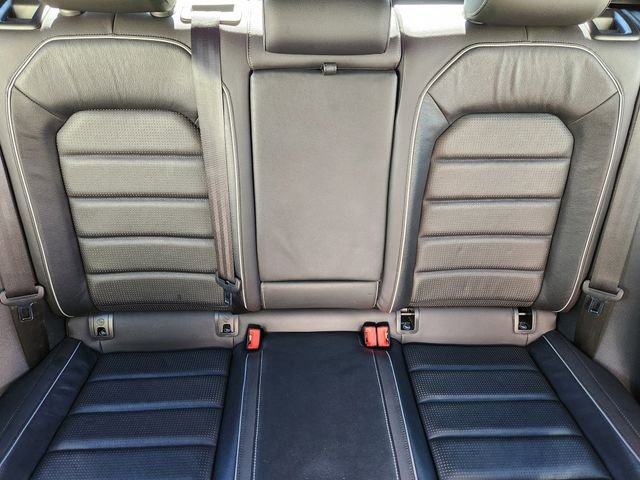 Used 2018 Volkswagen Golf R DCC & Navigation 4Motion image 16