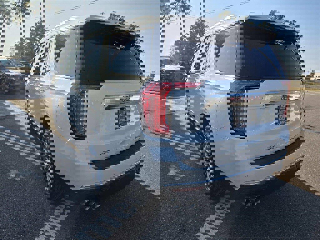 Used 2021 GMC Yukon Denali image 4