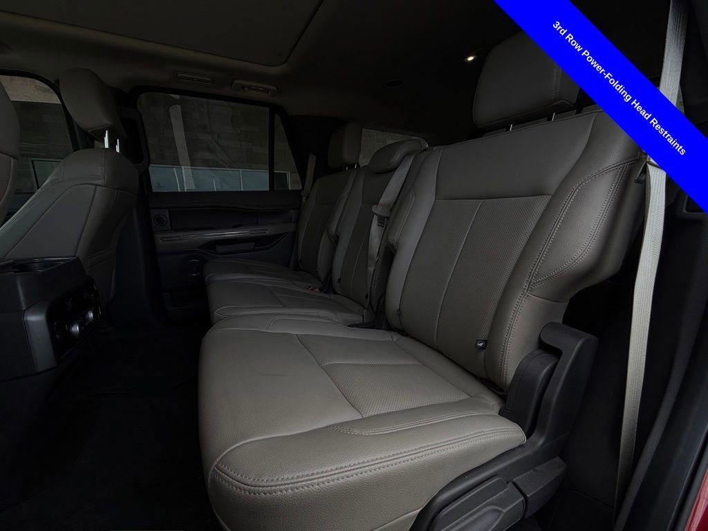Used 2019 Ford Expedition XLT w/ Equipment Group 202A RWD image 24