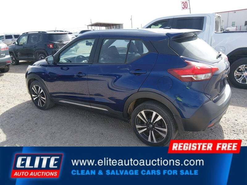 Used 2018 Nissan Kicks SR image 5