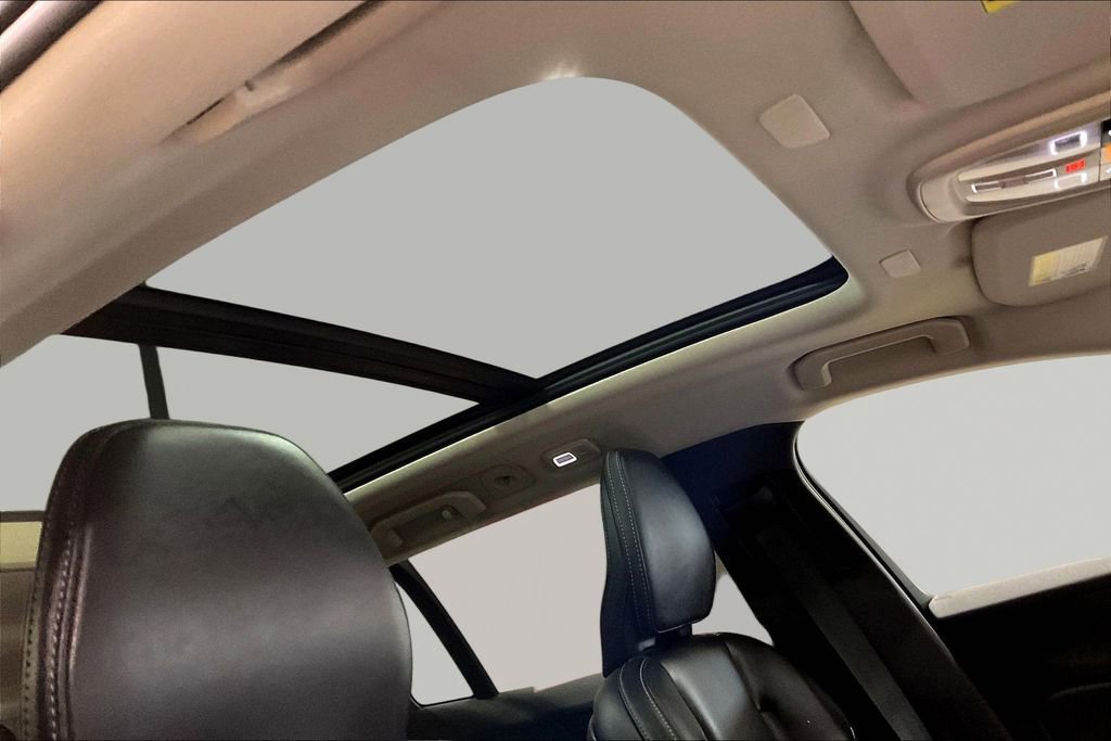 Used 2026 Volvo V60 B5 Cross Country Ultra w/ Climate Package image 27