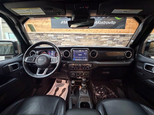 Used 2022 Jeep Wrangler Unlimited Sahara AWD/4WD image 18