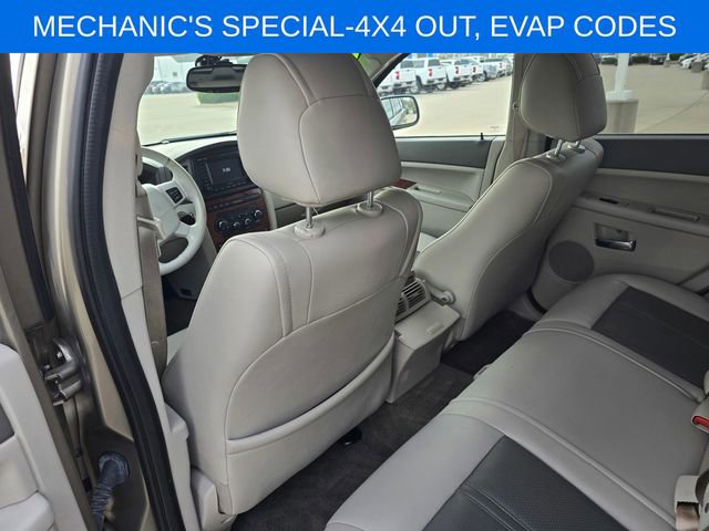 Used 2005 Jeep Grand Cherokee Limited AWD/4WD image 24