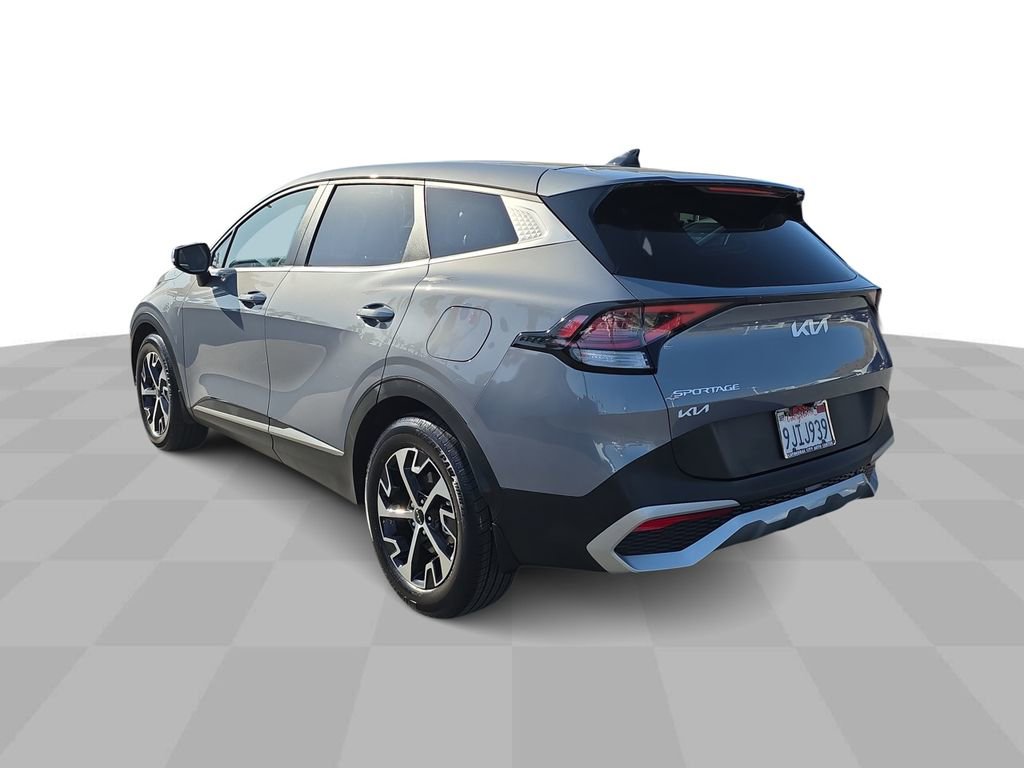 Used 2024 Kia Sportage EX FWD image 6