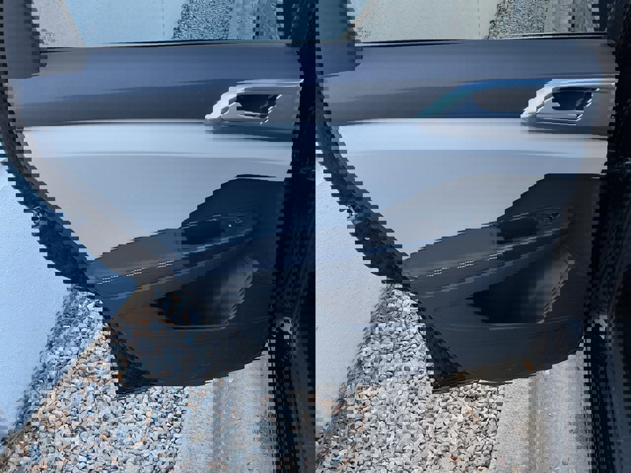 Used 2025 Volkswagen Taos SE image 19