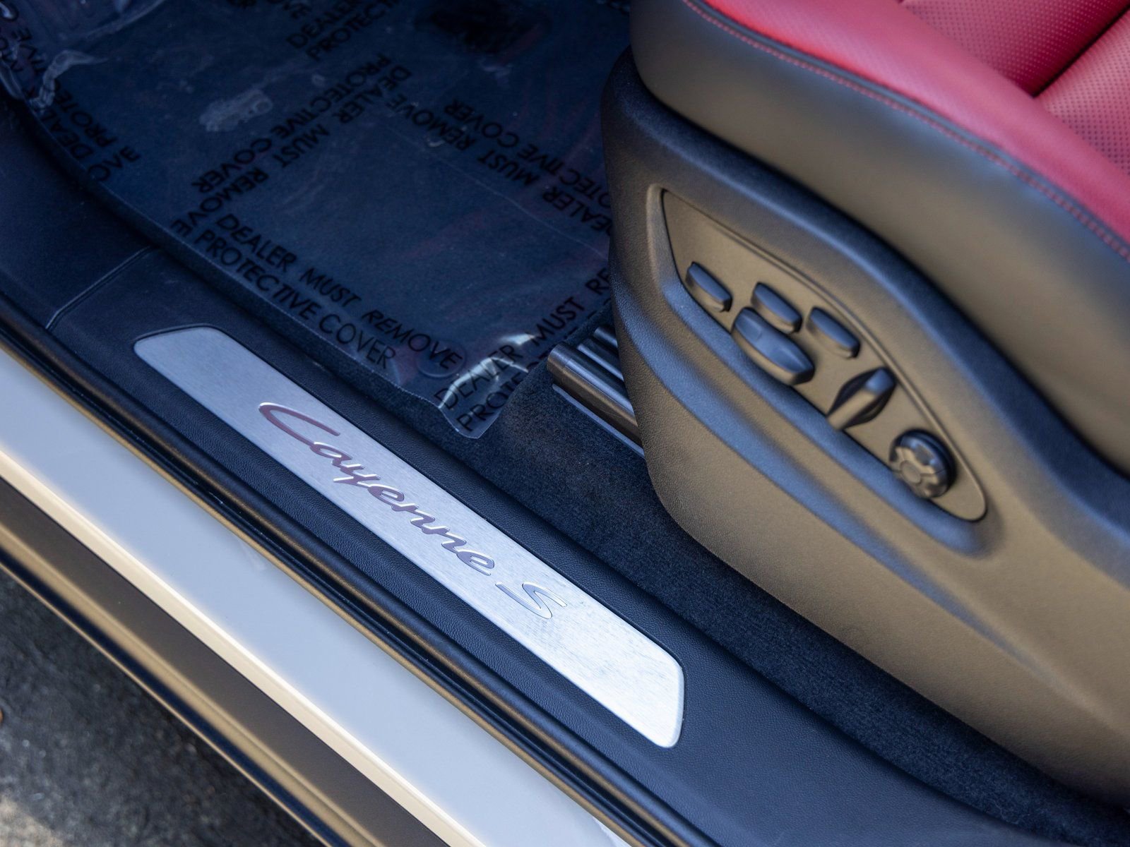 New 2026 Porsche Cayenne S image 28