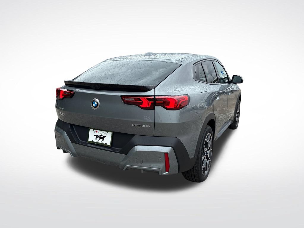 New 2026 BMW X2 xDrive28i w/ Technology Package AWD/4WD image 3