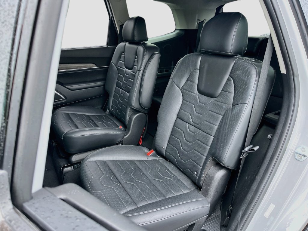 Used 2022 Kia Telluride SX w/ SX Prestige Package AWD/4WD image 26