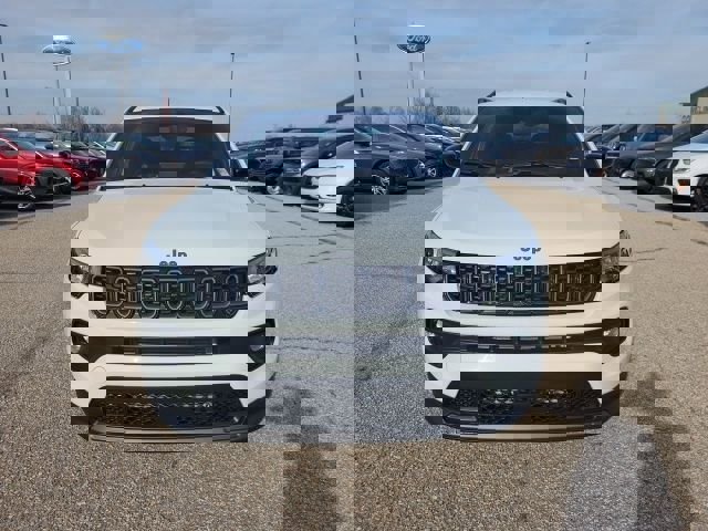 New 2026 Jeep Compass Latitude image 16