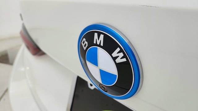 Used 2025 BMW i4 xDrive40i w/ Premium Package AWD/4WD image 16