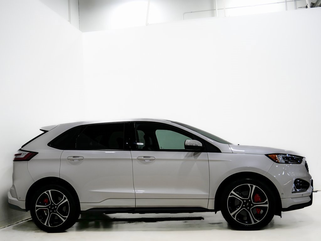 Used 2019 Ford Edge ST w/ Equipment Group 401A image 5