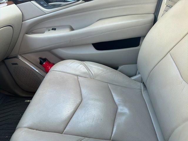 Used 2017 Cadillac Escalade Premium Luxury AWD/4WD image 12