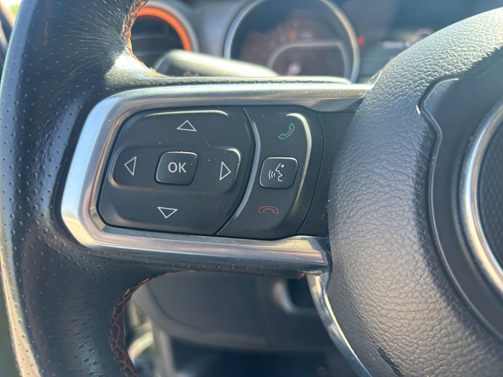 Used 2023 Jeep Gladiator Mojave w/ LED Lighting Group AWD/4WD image 15