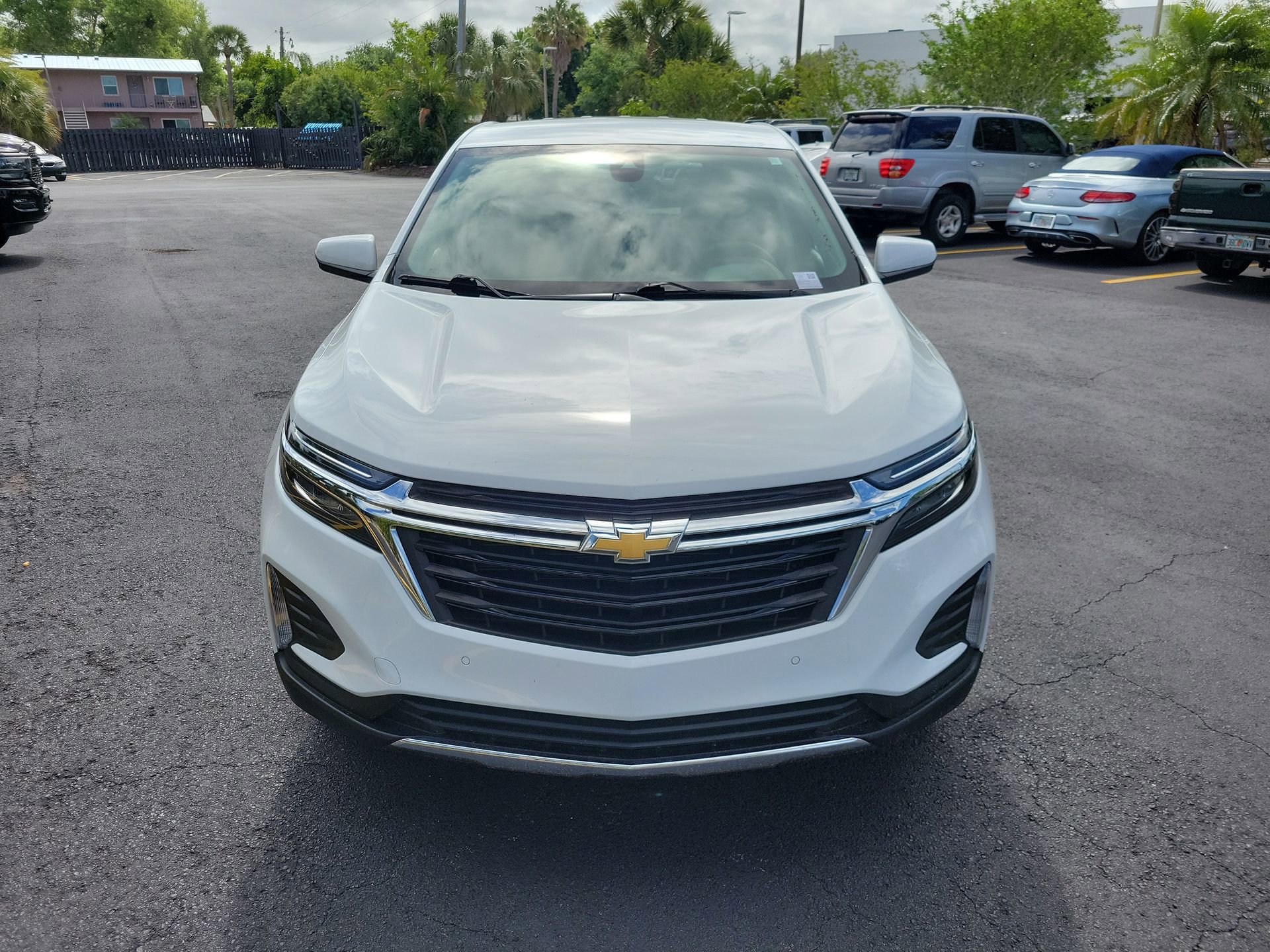Used 2023 Chevrolet Equinox LT w/ LPO, Floor Liner Package AWD/4WD image 4