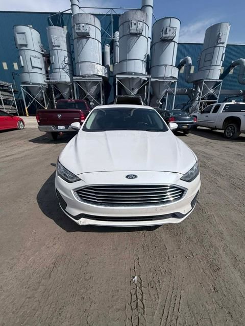 Used 2020 Ford Fusion SE image 4