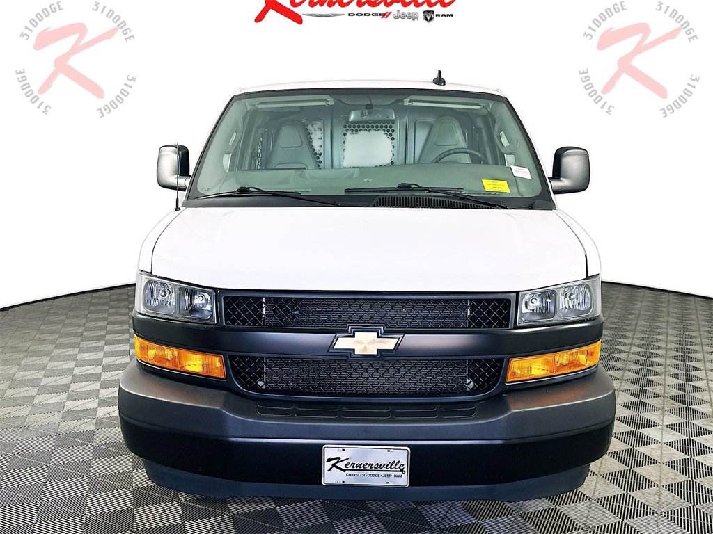 Used 2024 Chevrolet Express 2500 video 2