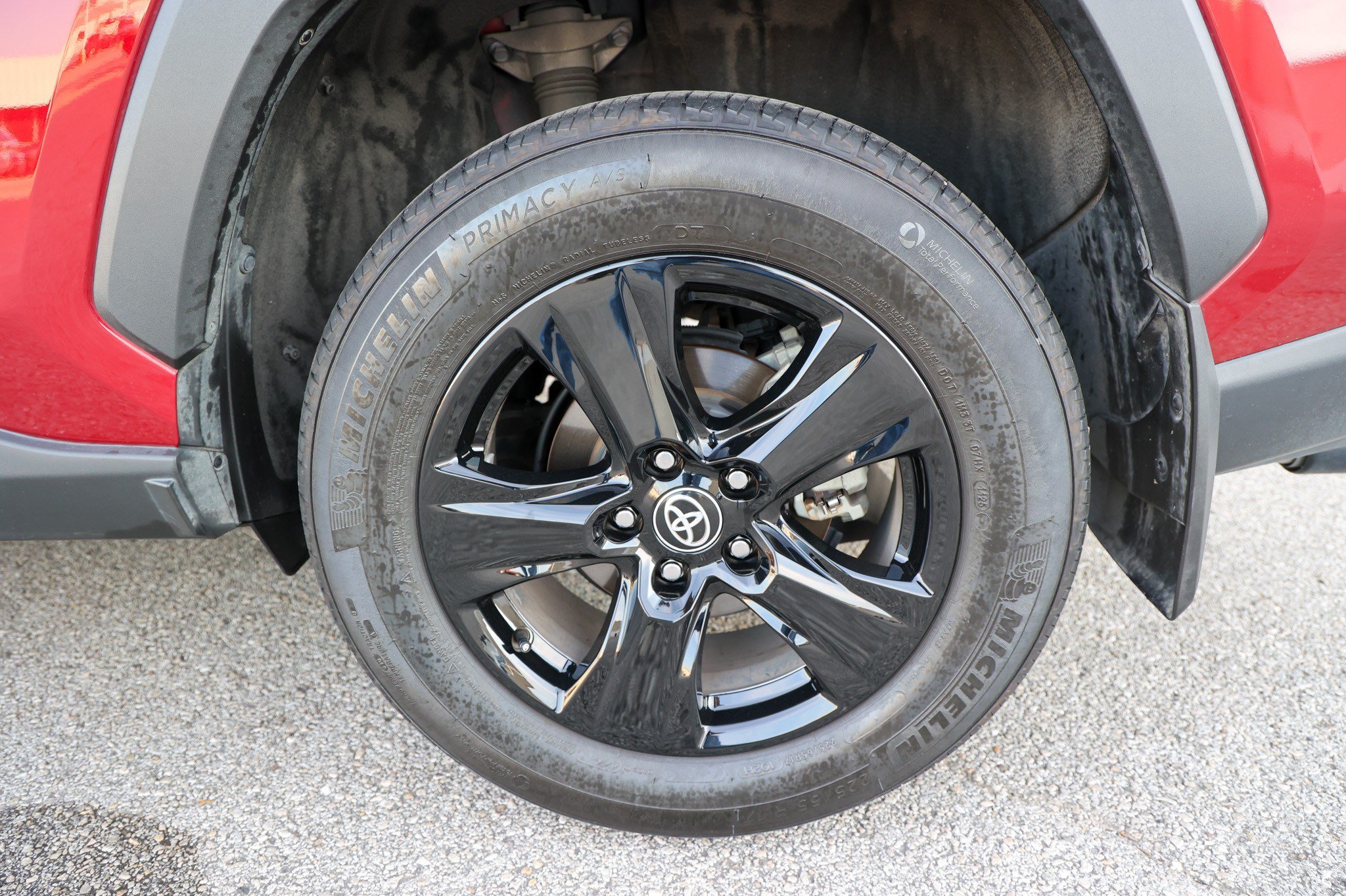 Certified 2025 Toyota RAV4 XLE w/ Convenience Package FWD image 14